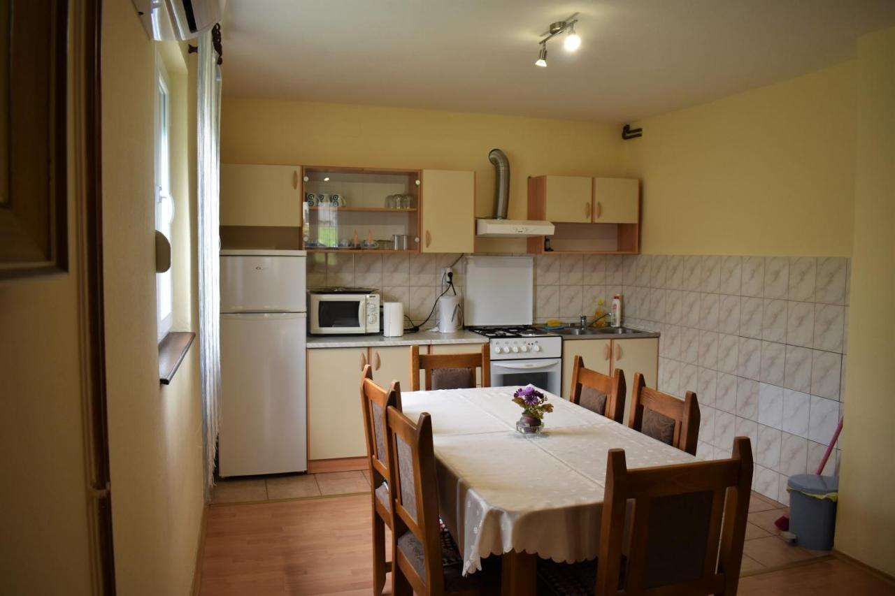 Apartments Sabljak ราโควิซา ภายนอก รูปภาพ